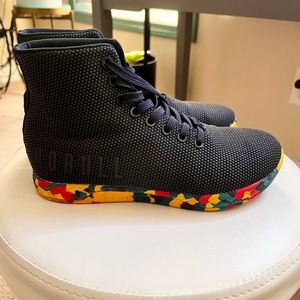 No Bull High Top Trainers size 7.5